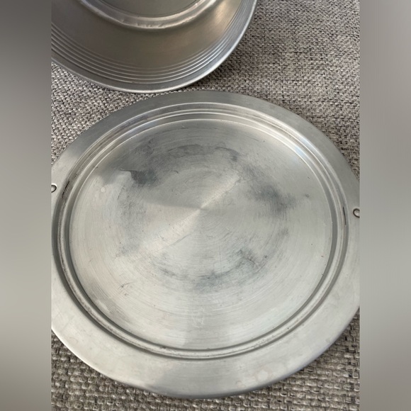 Vintage Regal Ware Aluminum Cake Carrier Plate With Locking Lid - Picture 5 of 9